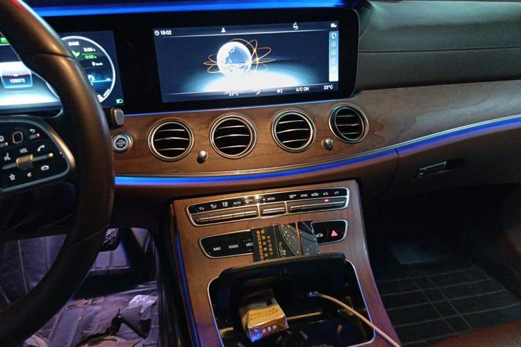 Used Mercedes-Benz E-Class 2019 E 260 L Audio And AC Panel