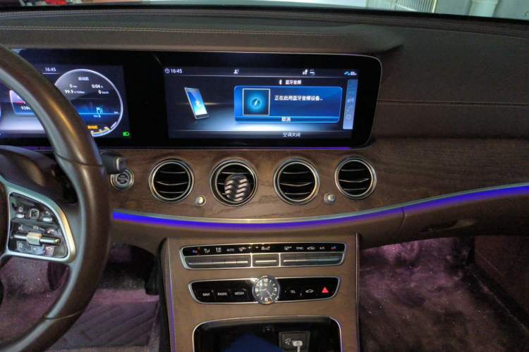 Used Mercedes-Benz E-Class 2019 Restyled E 300 L Luxury Edition Audio And AC Panel
