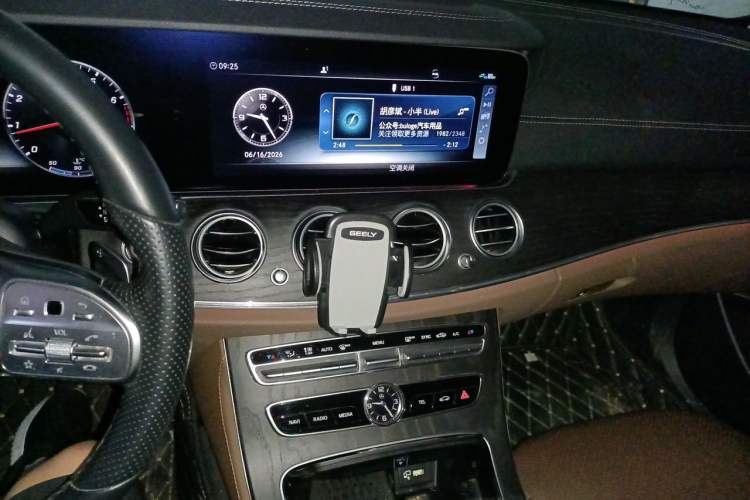Used Mercedes-Benz E-Class 2019 Restyled E 300 L Sporty and Stylish Edition Audio And AC Panel