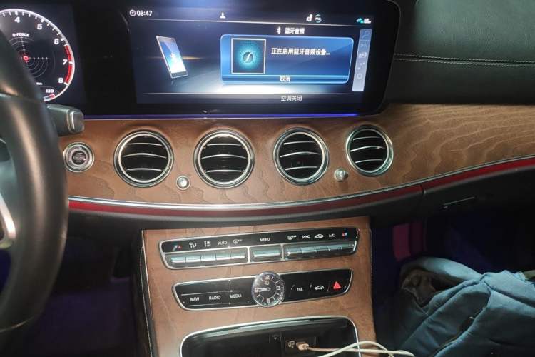 Used Mercedes-Benz E-Class 2019 Facelifted E 300 L Stylish Version Audio And AC Panel