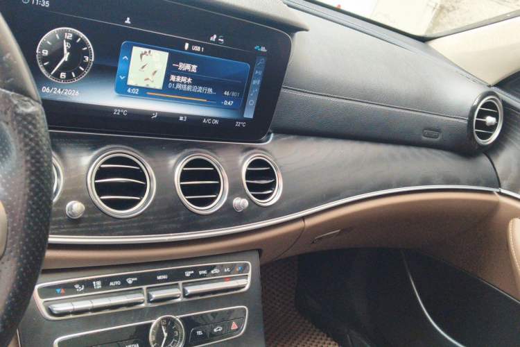 Used Mercedes-Benz E-Class 2019 E 200 L Sport Edition Audio And AC Panel