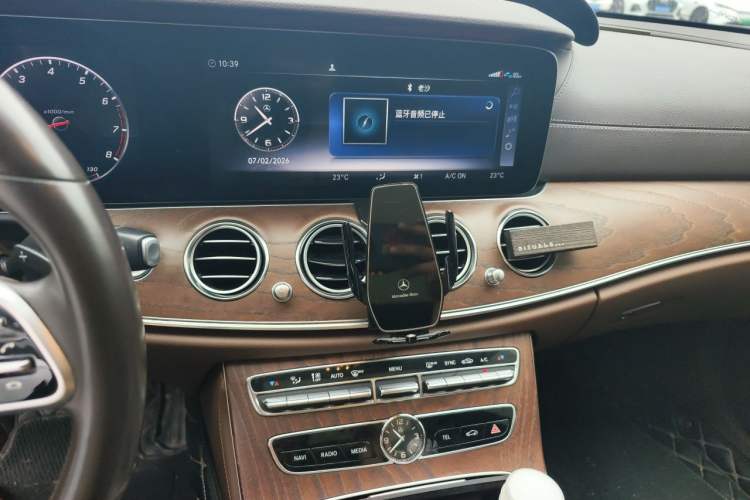 Used Mercedes-Benz E-Class 2019 Facelifted E 300 L Stylish Version Audio And AC Panel