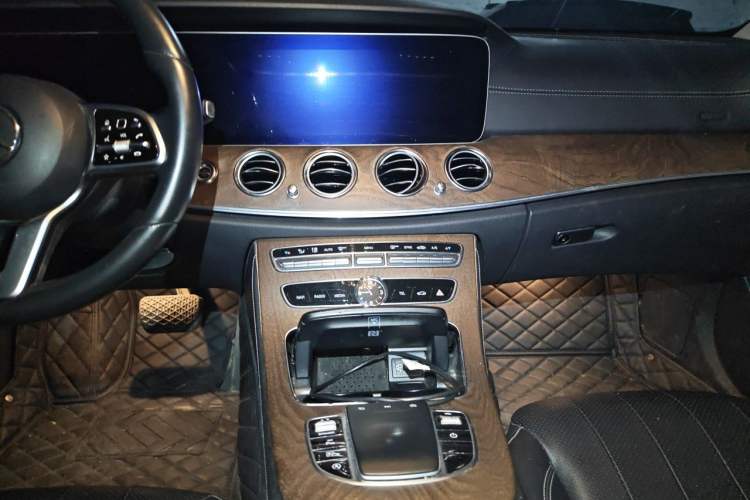 Used Mercedes-Benz E-Class 2019 E 300 L Stylish Model Audio And AC Panel
