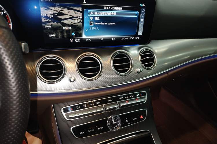 Used Mercedes-Benz E-Class 2019 E 260 Sport Edition Audio And AC Panel