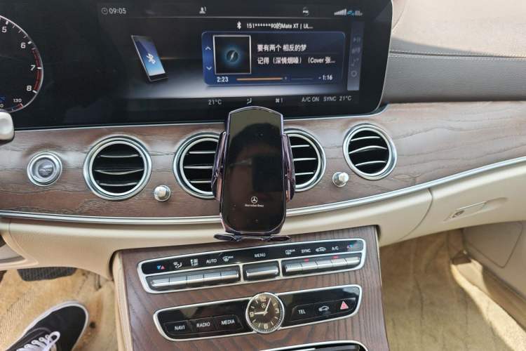 Used Mercedes-Benz E-Class 2019 Facelifted E 300 L Stylish Version Audio And AC Panel