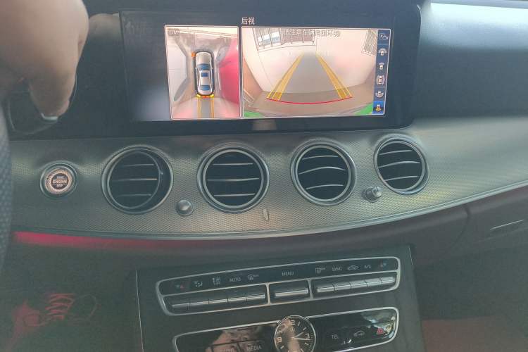 Used Mercedes-Benz E-Class 2019 E 200 Sport Edition Audio And AC Panel