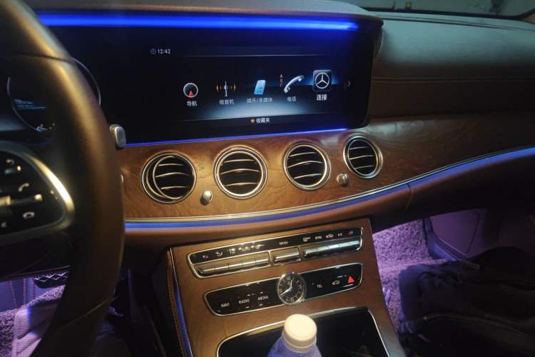 Used Mercedes-Benz E-Class 2019 E 200 L Audio And AC Panel