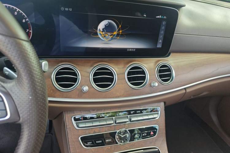 Used Mercedes-Benz E-Class 2019 E 300 L Luxury Model Audio And AC Panel