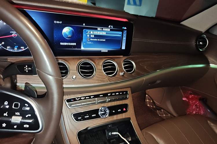Used Mercedes-Benz E-Class 2019 E 300 L Stylish Model Audio And AC Panel