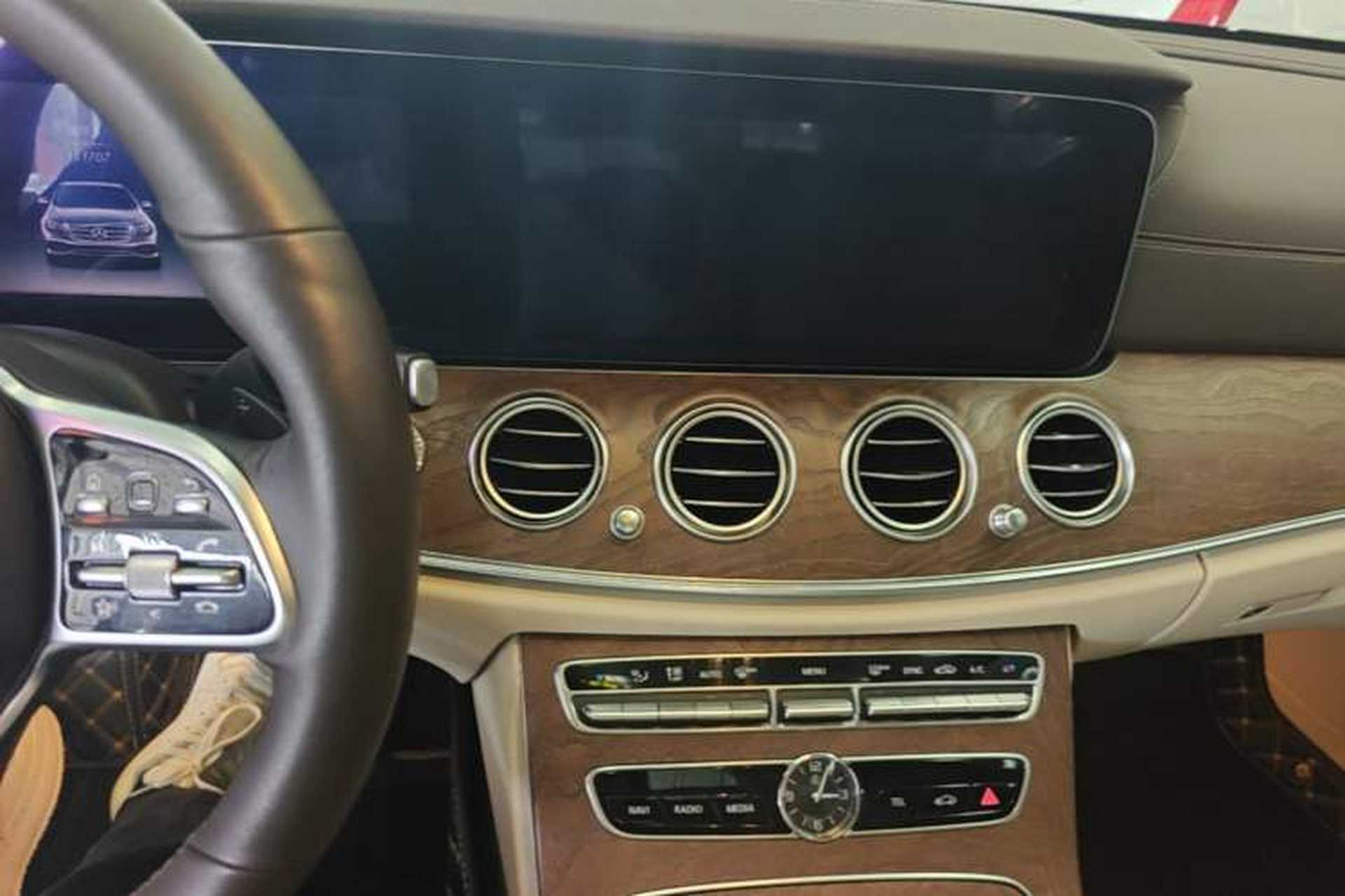 Used Mercedes-Benz E-Class 2019 E 300 L Luxury Model Audio And AC Panel