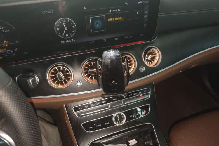 Used Mercedes-Benz E-Class 2019 E 300 L Sport Luxury Edition Audio And AC Panel