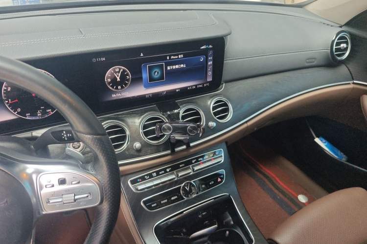 Used Mercedes-Benz E-Class 2019 E 260 L Sport Edition Audio And AC Panel
