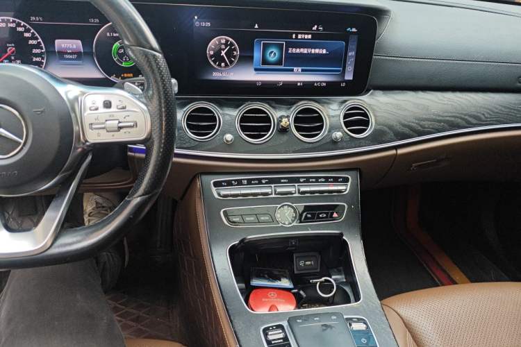 Used Mercedes-Benz E-Class 2019 E 300 L Sport Luxury Edition Audio And AC Panel