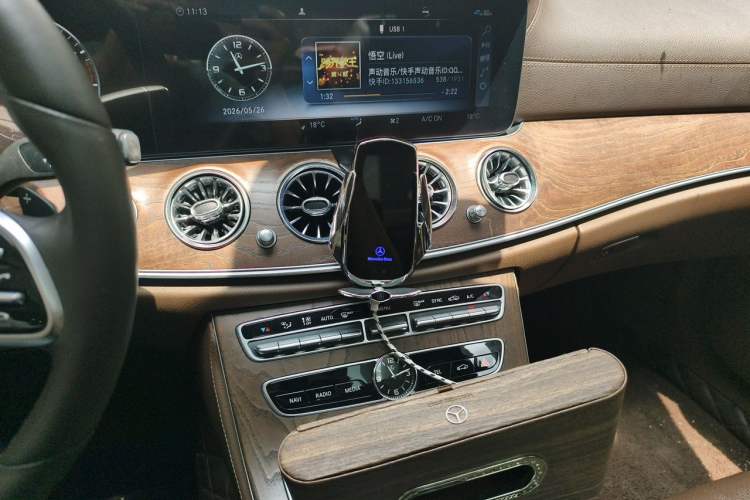 Used Mercedes-Benz E-Class 2019 E 300 L Luxury Model Audio And AC Panel