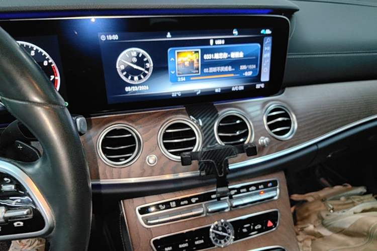 Used Mercedes-Benz E-Class 2019 E 300 L Stylish Model Audio And AC Panel