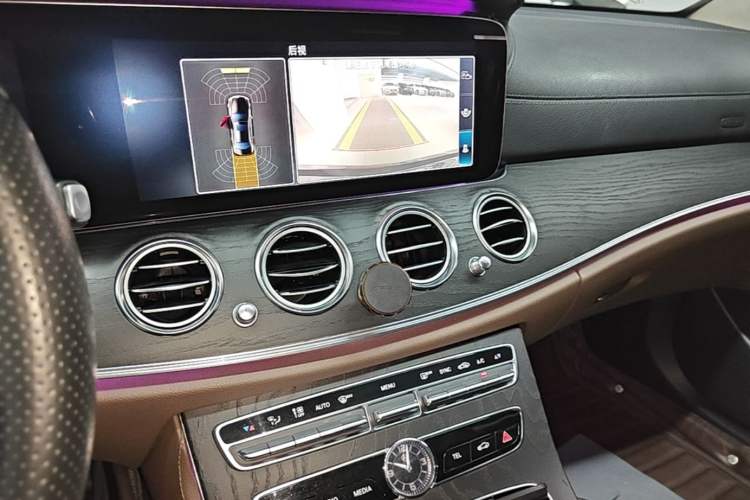 Used Mercedes-Benz E-Class 2019 E 200 L Sport Edition Audio And AC Panel