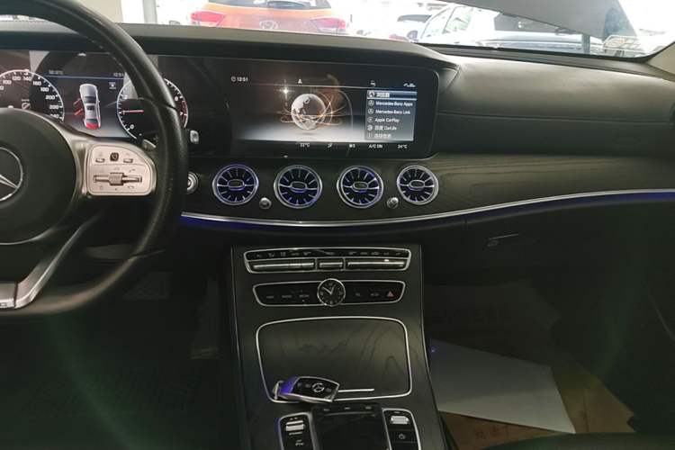 Used Mercedes-Benz E-Class 2019 Restyled E 300 L Sporty and Stylish Edition Audio And AC Panel