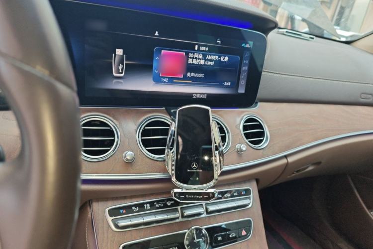Used Mercedes-Benz E-Class 2019 Restyled E 300 L Luxury Edition Audio And AC Panel