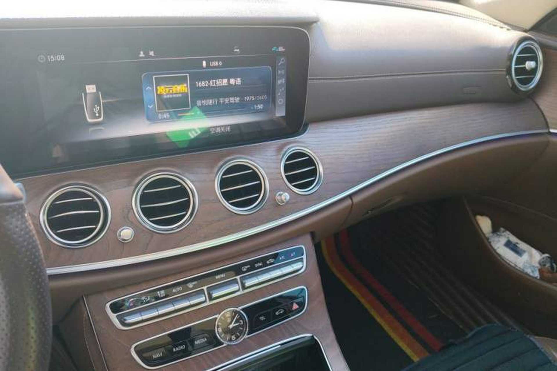 Used Mercedes-Benz E-Class 2019 Restyled E 300 L Luxury Edition Audio And AC Panel