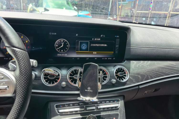 Used Mercedes-Benz E-Class 2019 Restyled E 300 L Sporty and Stylish Edition Audio And AC Panel