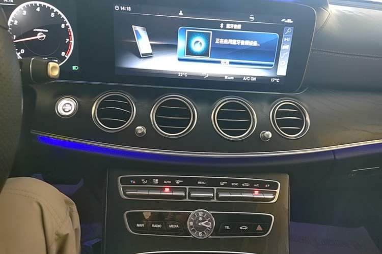 Used Mercedes-Benz E-Class 2019 Restyled E 300 L Sport Luxury Edition Audio And AC Panel