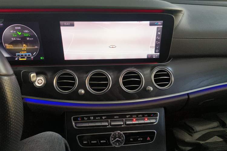 Used Mercedes-Benz E-Class 2019 E 260 L Sport Edition Audio And AC Panel