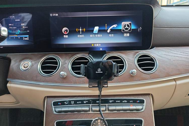 Used Mercedes-Benz E-Class 2019 Facelifted E 300 L Stylish Version Audio And AC Panel