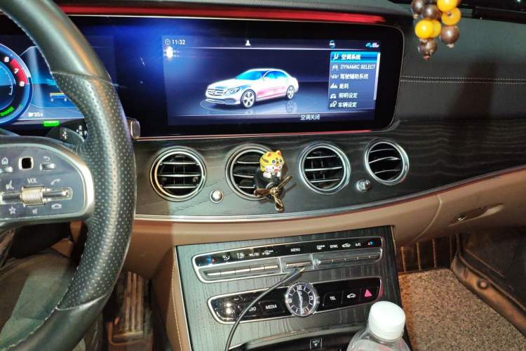 Used Mercedes-Benz E-Class 2019 E 260 L Sport Edition Audio And AC Panel