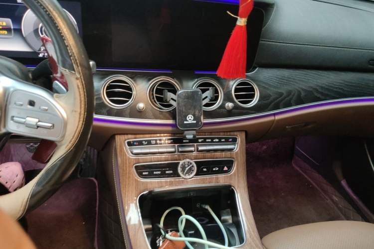 Used Mercedes-Benz E-Class 2019 E 300 L Sport Luxury Edition Audio And AC Panel