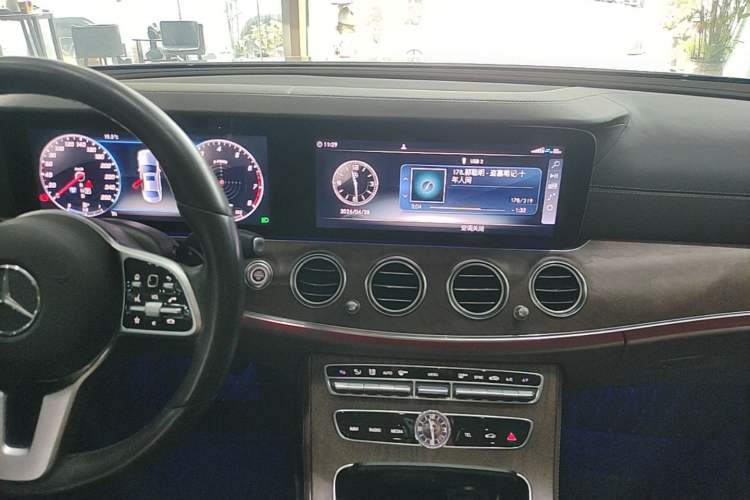 Used Mercedes-Benz E-Class 2019 E 260 L Audio And AC Panel