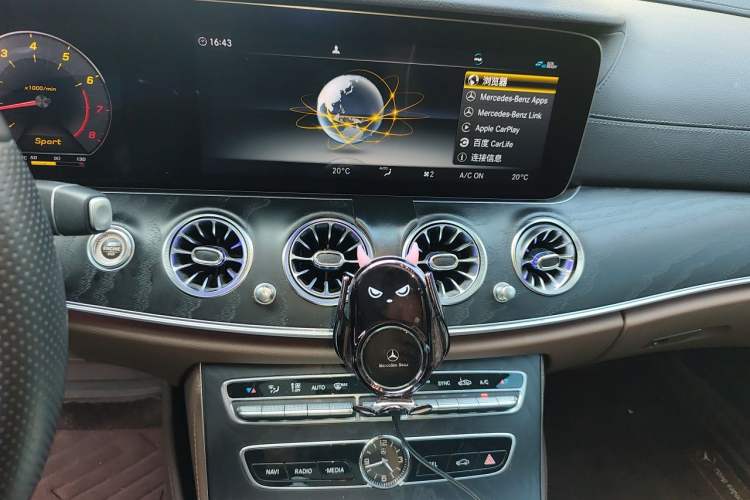 Used Mercedes-Benz E-Class 2019 E 300 L Sport Luxury Edition Audio And AC Panel