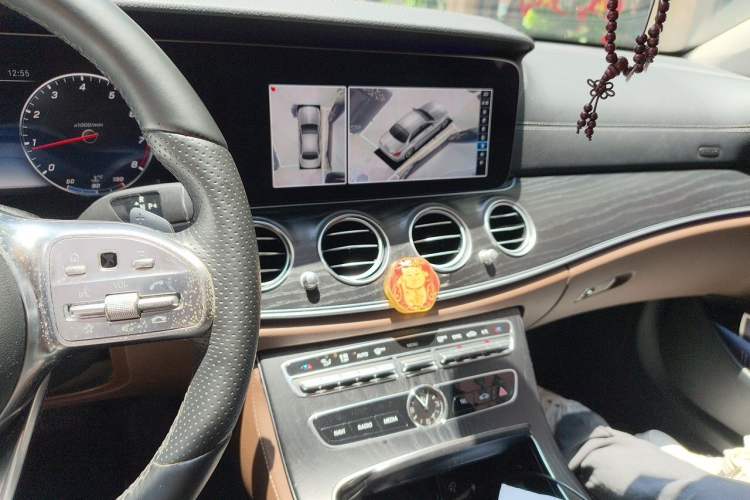 Used Mercedes-Benz E-Class 2019 E 200 L Sport Edition Audio And AC Panel