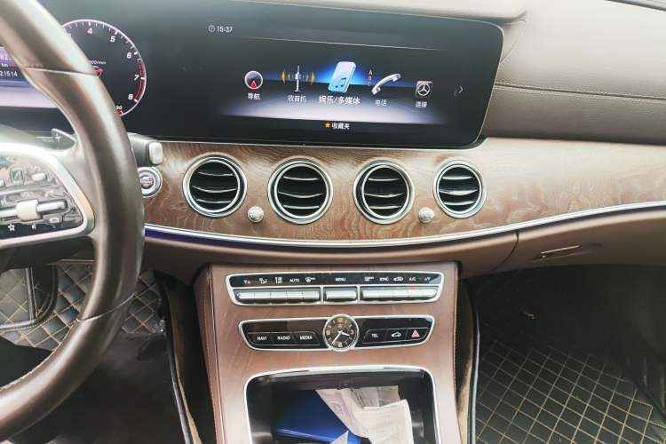 Used Mercedes-Benz E-Class 2019 E 300 L Luxury Model Audio And AC Panel