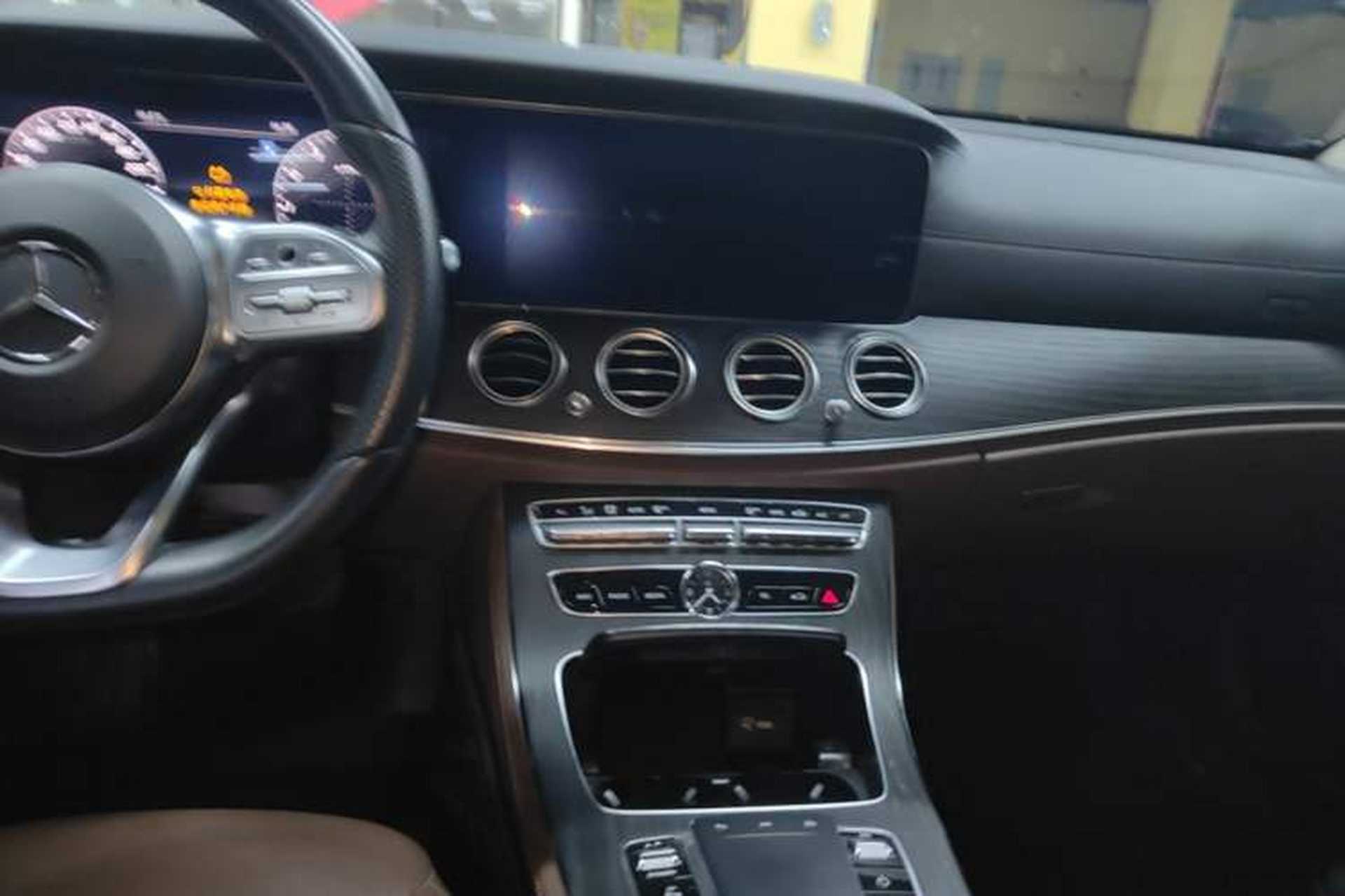 Used Mercedes-Benz E-Class 2019 Restyled E 300 L Sporty and Stylish Edition Audio And AC Panel