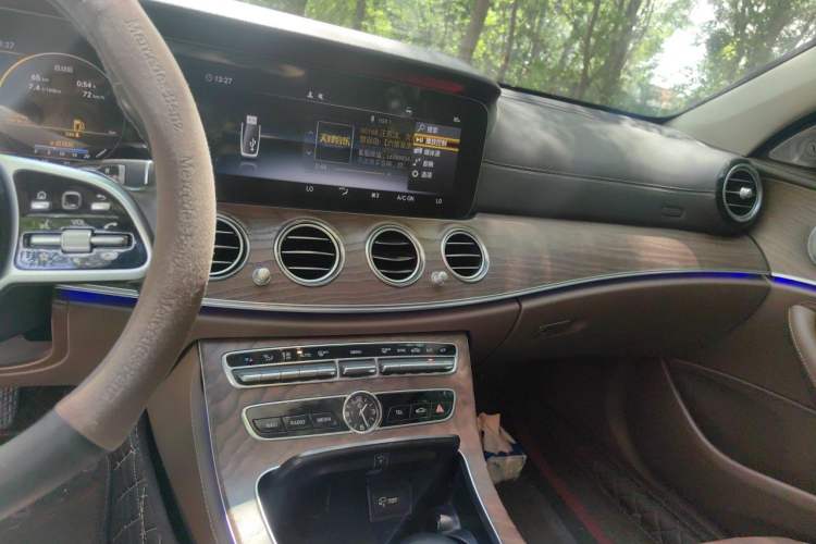 Used Mercedes-Benz E-Class 2019 E 300 L Stylish Model Audio And AC Panel