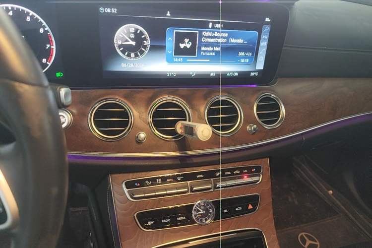 Used Mercedes-Benz E-Class 2019 E 300 L Stylish Model Audio And AC Panel