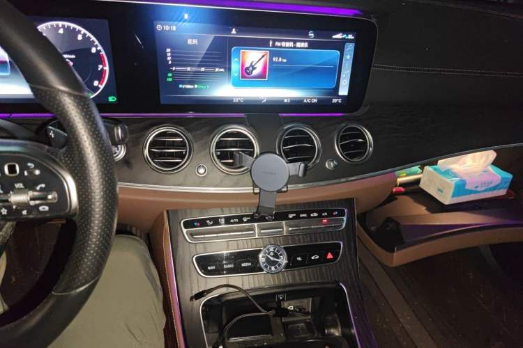 Used Mercedes-Benz E-Class 2019 E 260 L Sport 4MATIC Audio And AC Panel