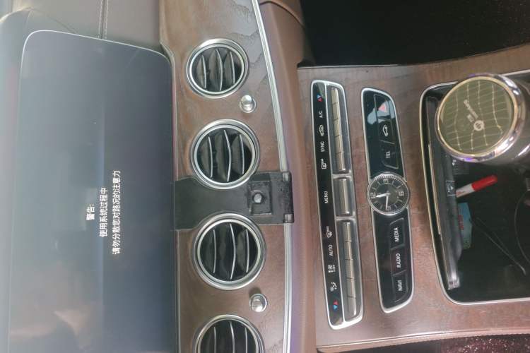 Used Mercedes-Benz E-Class 2019 E 200 L Audio And AC Panel