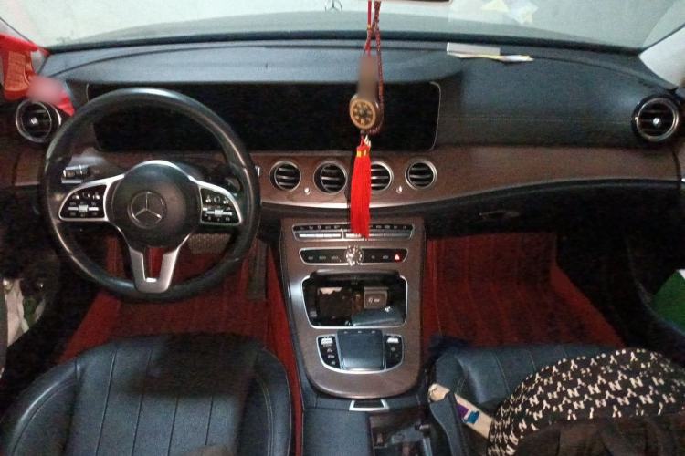 Used Mercedes-Benz E-Class 2019 E 300 L Stylish Model Center Console