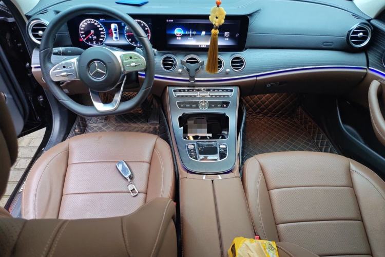 Used Mercedes-Benz E-Class 2019 Restyled E 300 L Sporty and Stylish Edition Center Console