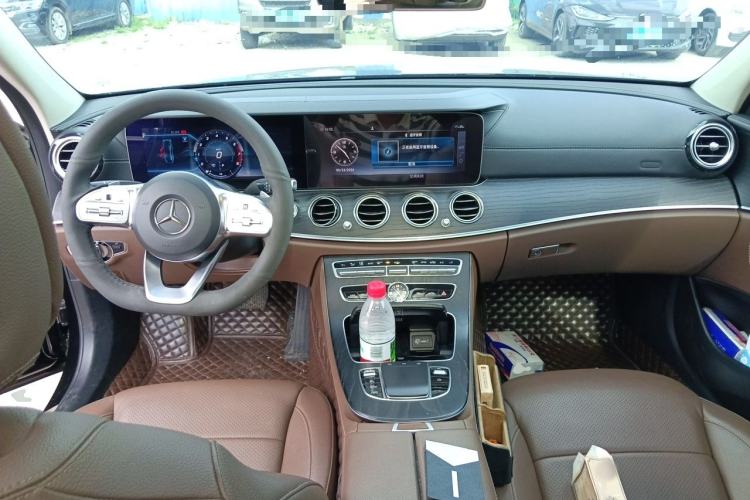 Used Mercedes-Benz E-Class 2019 Restyled E 300 L Sporty and Stylish Edition Center Console