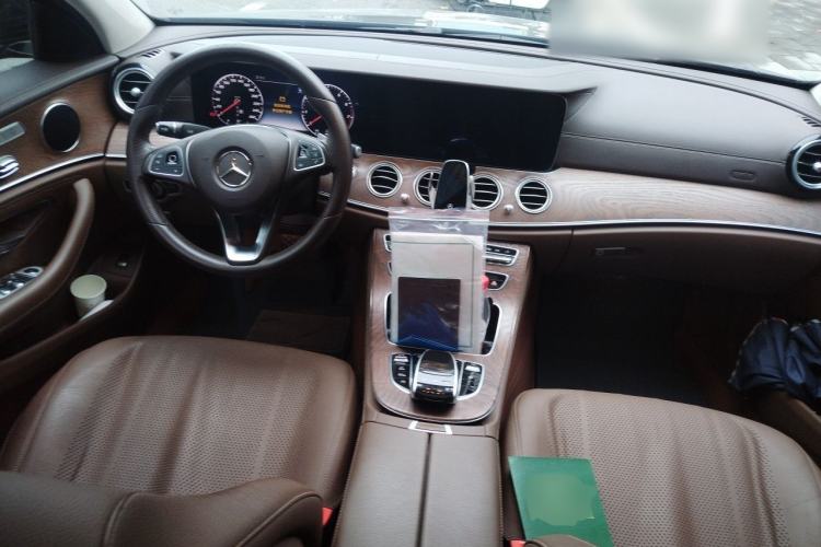 Used Mercedes-Benz E-Class 2019 E 300 L Stylish Model Center Console