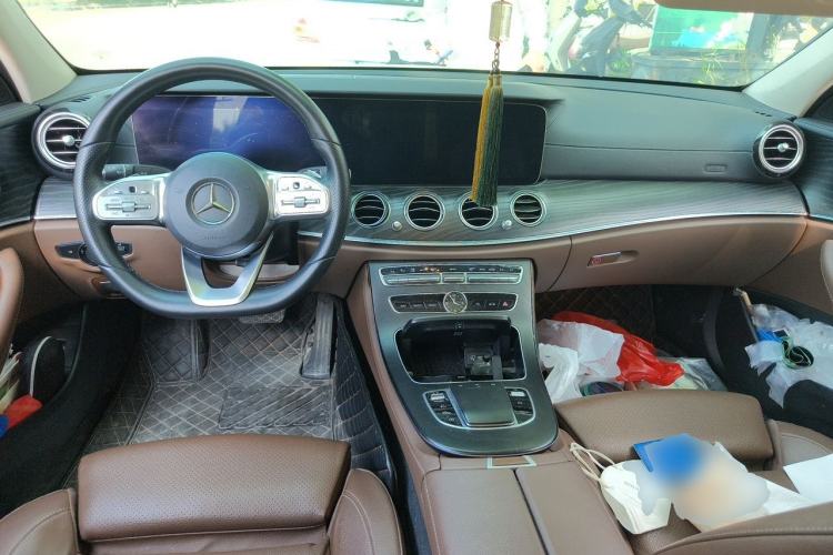 Used Mercedes-Benz E-Class 2019 E 260 L Sport Edition Center Console