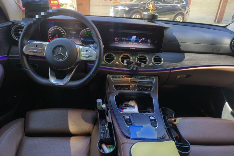 Used Mercedes-Benz E-Class 2019 E 260 L Sport Edition Center Console