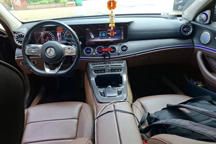 Used Mercedes-Benz E-Class 2019 Restyled E 300 L Sporty and Stylish Edition Center Console