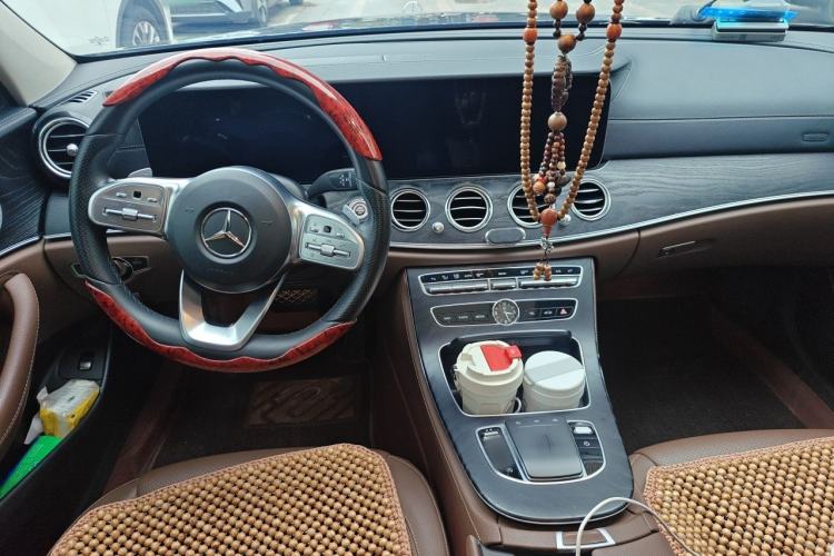 Used Mercedes-Benz E-Class 2019 Restyled E 300 L Sporty and Stylish Edition Center Console