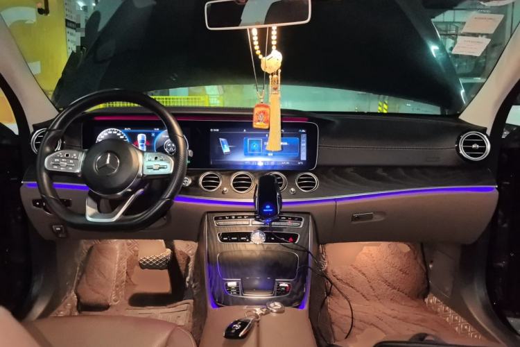 Used Mercedes-Benz E-Class 2019 Restyled E 300 L Sporty and Stylish Edition Center Console