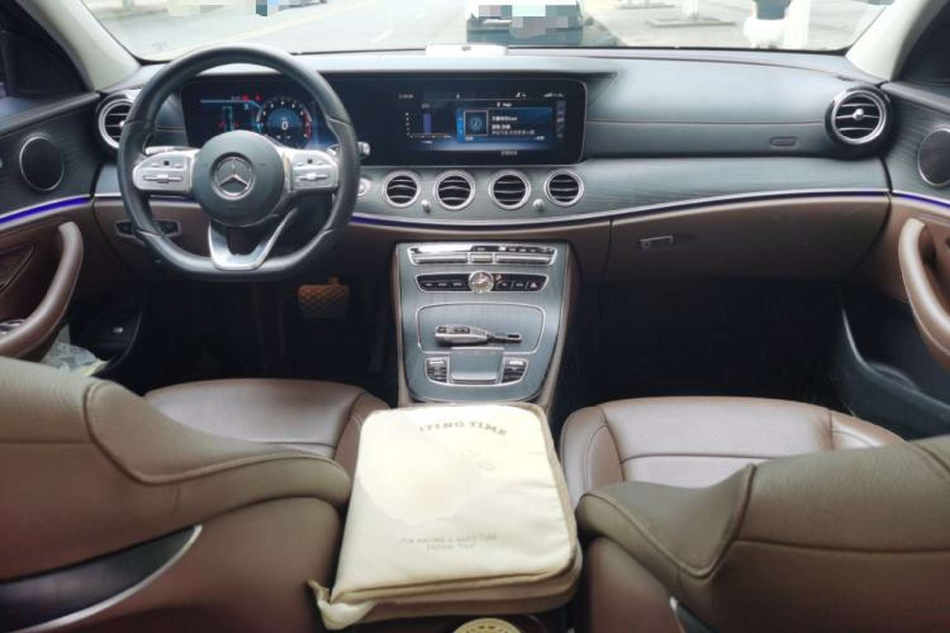 Used Mercedes-Benz E-Class 2019 Restyled E 300 L Sporty and Stylish Edition Center Console