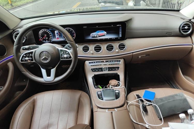 Used Mercedes-Benz E-Class 2019 E 300 L Stylish Model Center Console