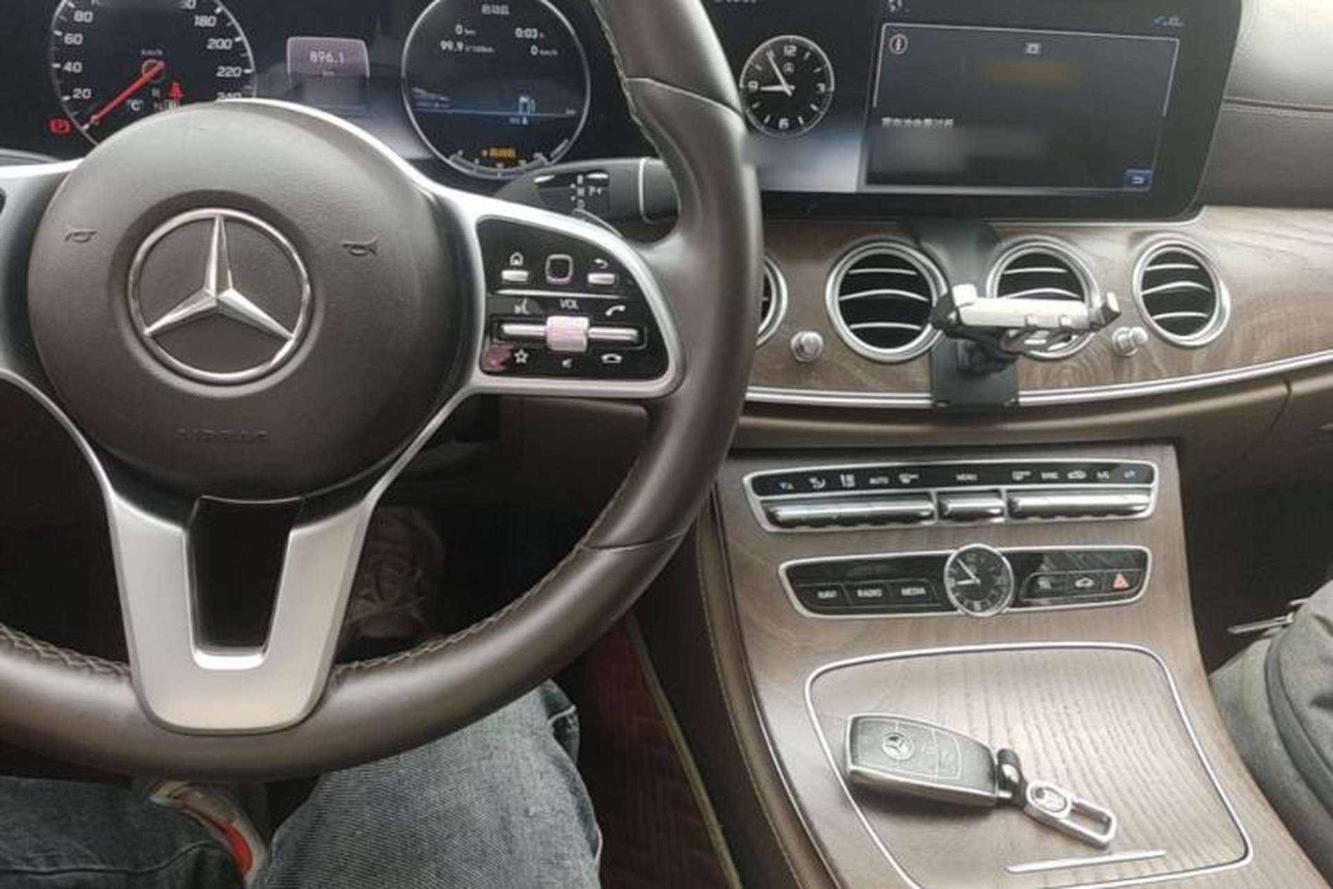 Used Mercedes-Benz E-Class 2019 E 300 L Stylish Model Center Console